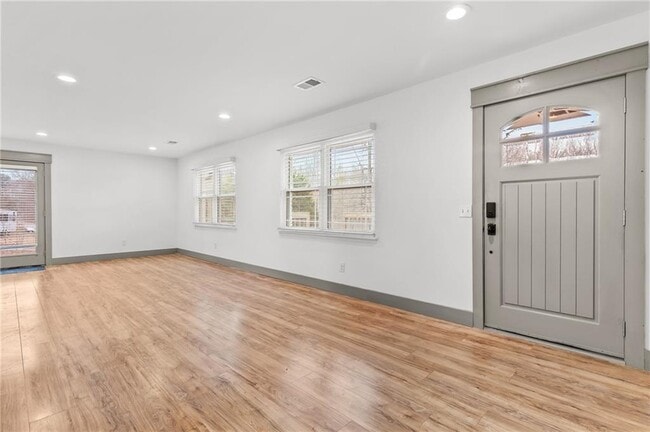 Building Photo - 4409 Doc Sams Rd