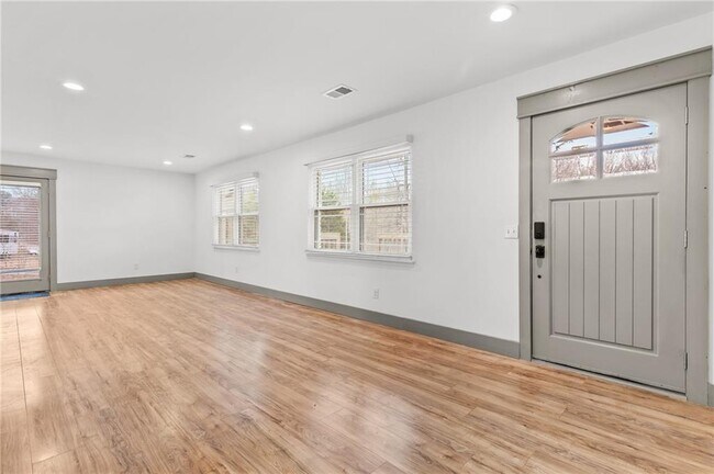 Foto del edificio - 4409 Doc Sams Rd