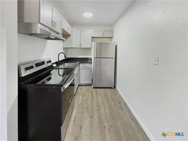 Foto del edificio - 515 Bremser Ave