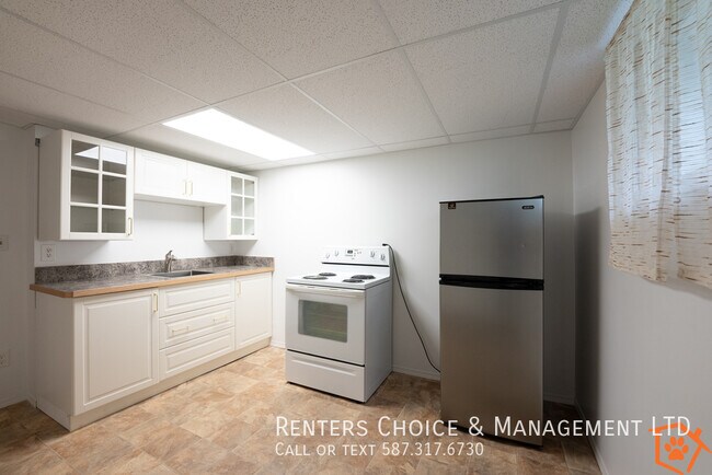 Photo du bâtiment - Pet Friendly Basement Suite Easy Walk to W...