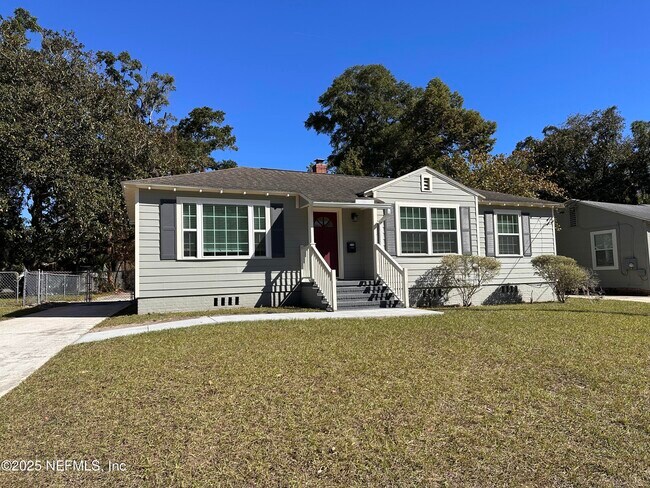 Foto del edificio - 1761 Lilly Rd E