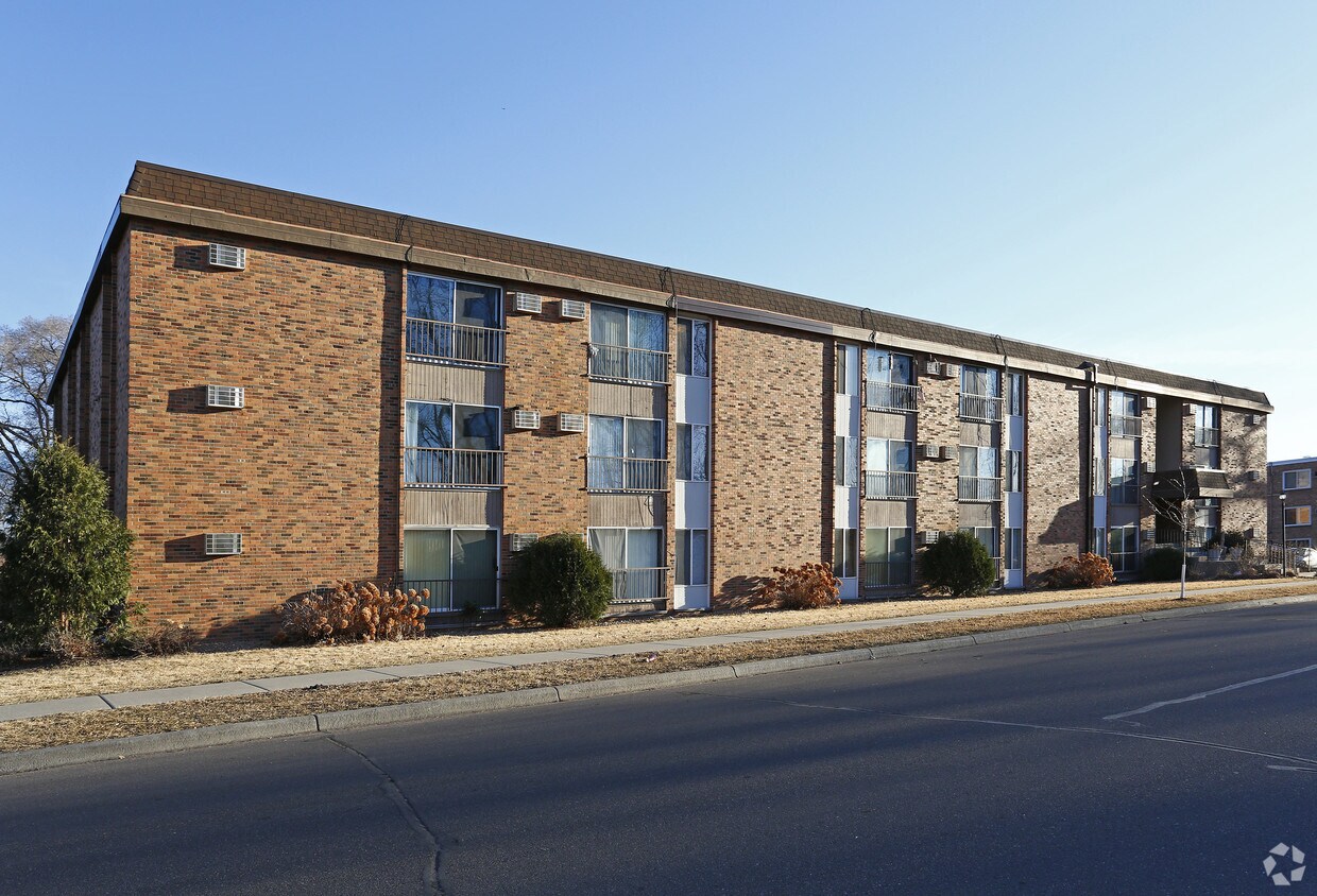 Carriage Manor Apartments Savage, MN