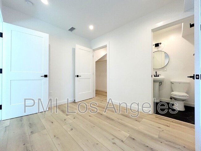 Foto del edificio - 4177 Normandie Ave