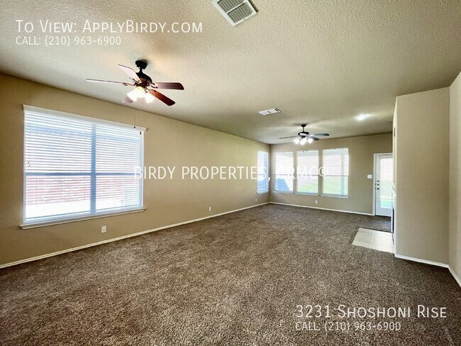 Foto del edificio - **3 Bed, 2 Bath Home Located in Comal ISD**