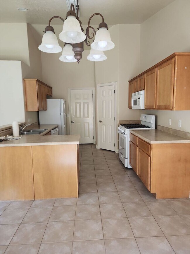 Foto del edificio - Pet Friendly Southern View Townhome