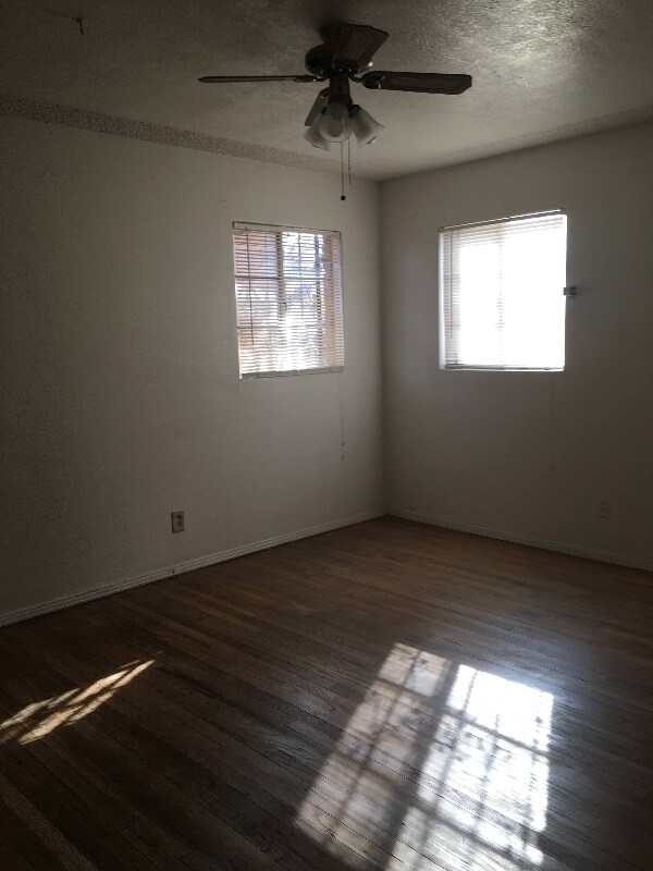 Foto del edificio - 7722 Barton St