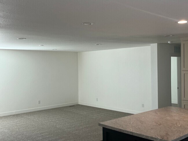 Building Photo - 22936 W Forest Pleasant Pl