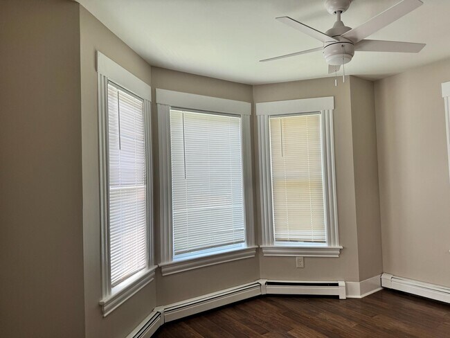 Foto del edificio - 189 E Bow St