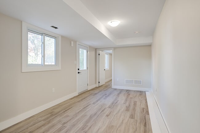 Building Photo - 64 Collete Crescent