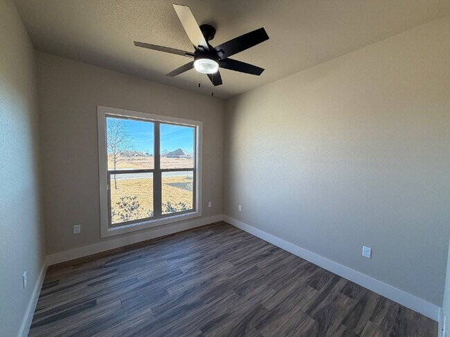 Foto del edificio - MOVE IN SPECIAL!! - Brand New Spacious 4-bedroom, 2-bathroom Wolfforth Haven