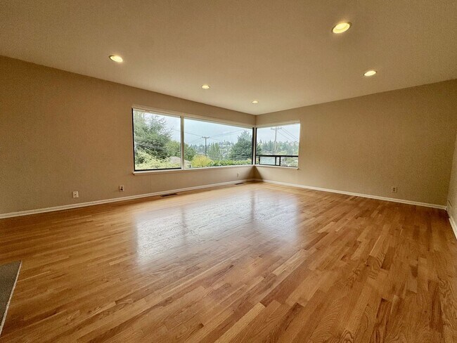 Foto del edificio - Large Mid-Century Home in Magnolia!