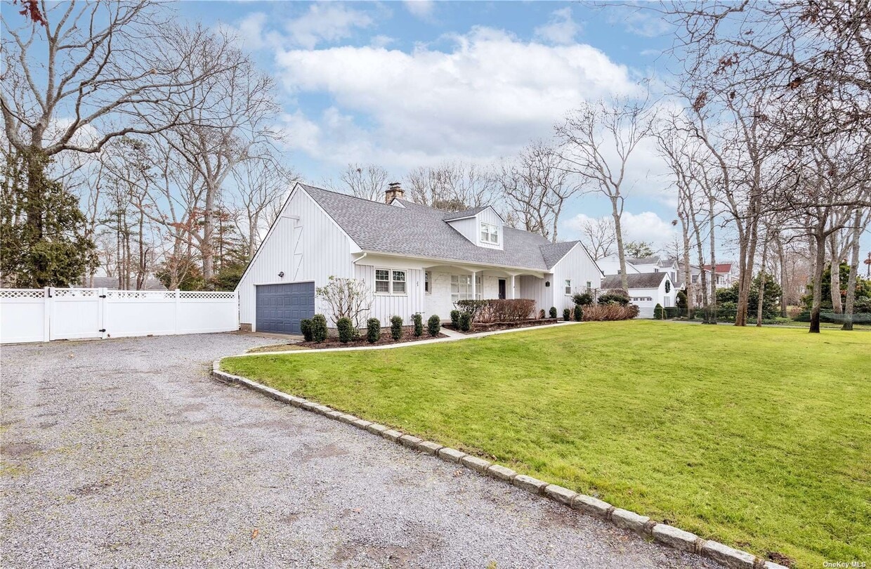 19 Oak Ln, Hampton Bays, NY 11946 House for Rent in Hampton Bays, NY