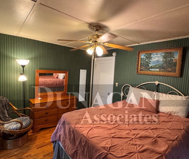 Foto del edificio - Fully Furnished 1 Bed, 1 Bath house - Open...