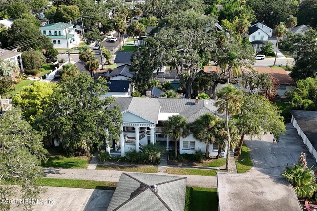Building Photo - 55 Riberia St