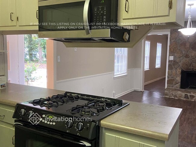Foto del edificio - 1234 Woodland Ct SE
