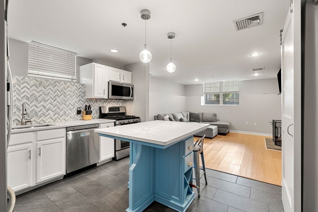 Foto principal - 2277 Massachusetts Ave