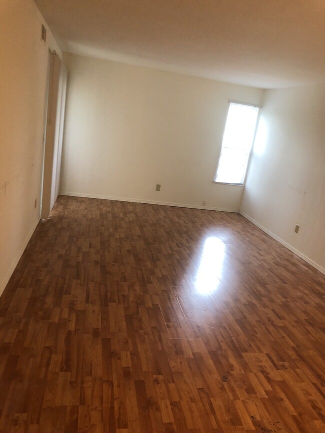 Building Photo - 25 Sugar Maple Ln
