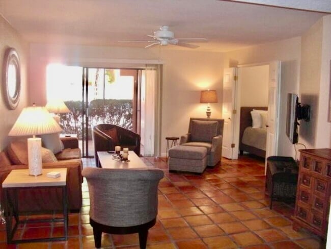 Foto principal - 4303 E Cactus Rd