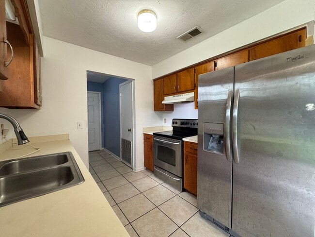 Building Photo - 8417 Goldkist Blvd