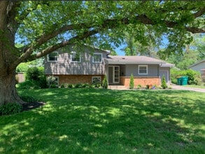 Building Photo - 1006 Brookside Ln
