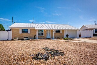 Building Photo - 3 Edmond Ct