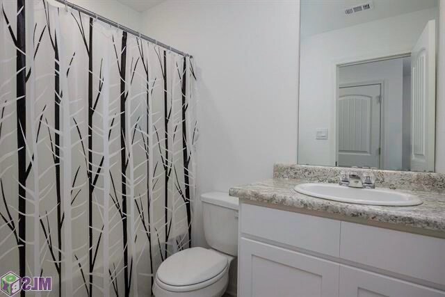 Foto del edificio - 1206 E St Charles St