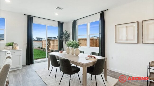Foto del edificio - Stunning Newly Built Home In Gossamer Grove!