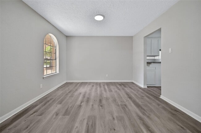 Building Photo - 13426 Balcrest Dr