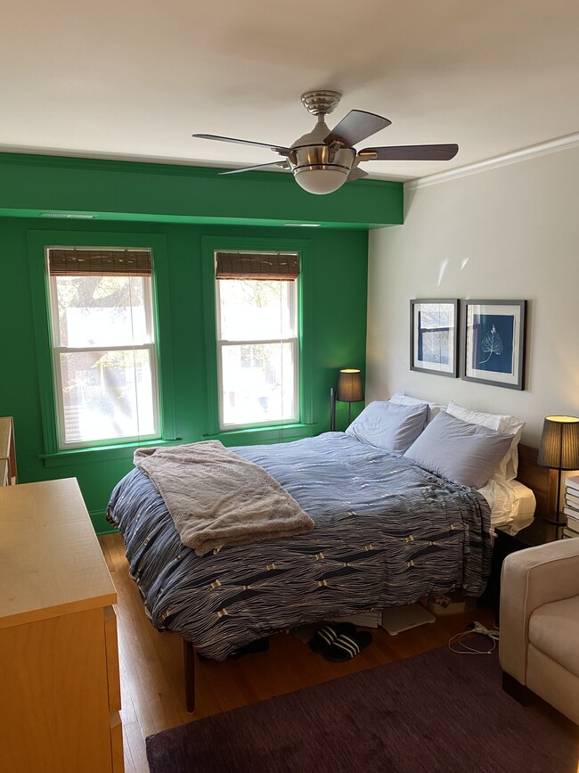 Bedroom 1 - 1262 W Winona St