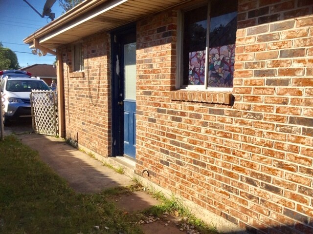 Side Door - 717 Edenborn Ave