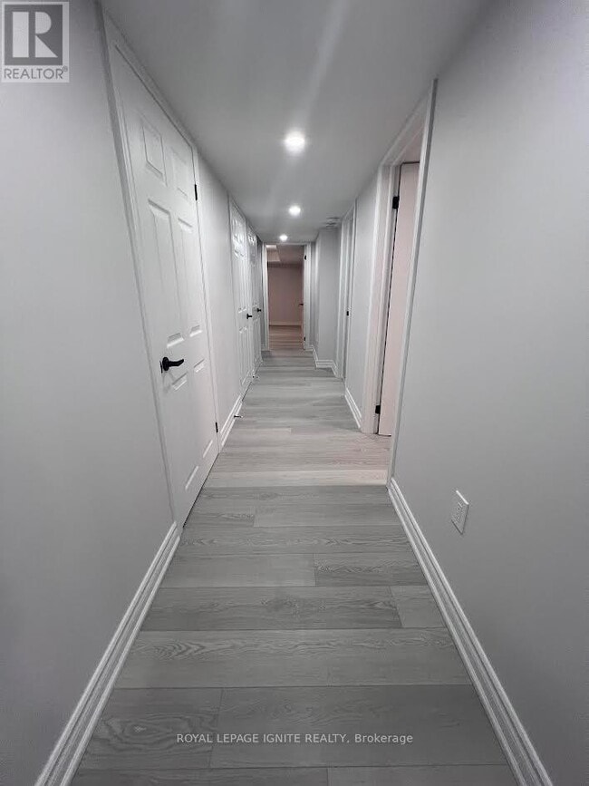 Building Photo - 2494 Kentucky Derby Way