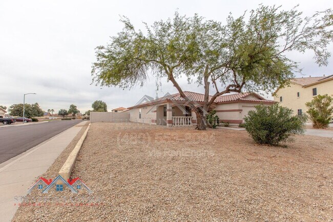 Foto del edificio - 5706 N 74th Dr