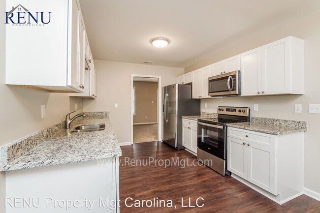Building Photo - 3 br, 2.5 bath House - 405 Whitehall Court