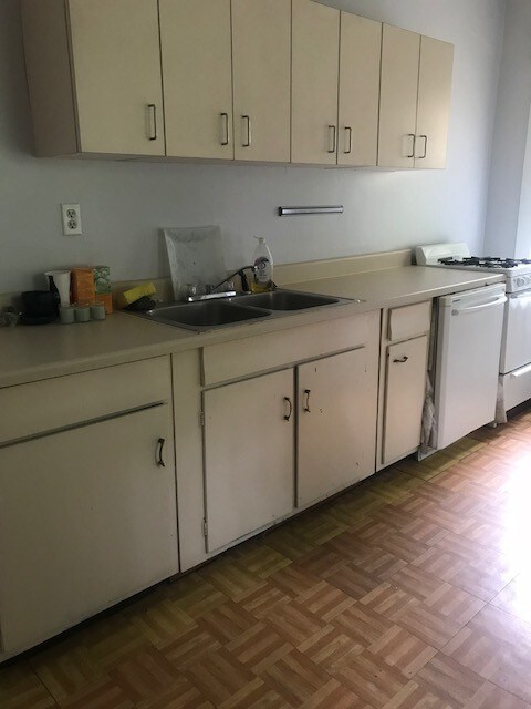 Foto del edificio - 3544 Linwood Ave