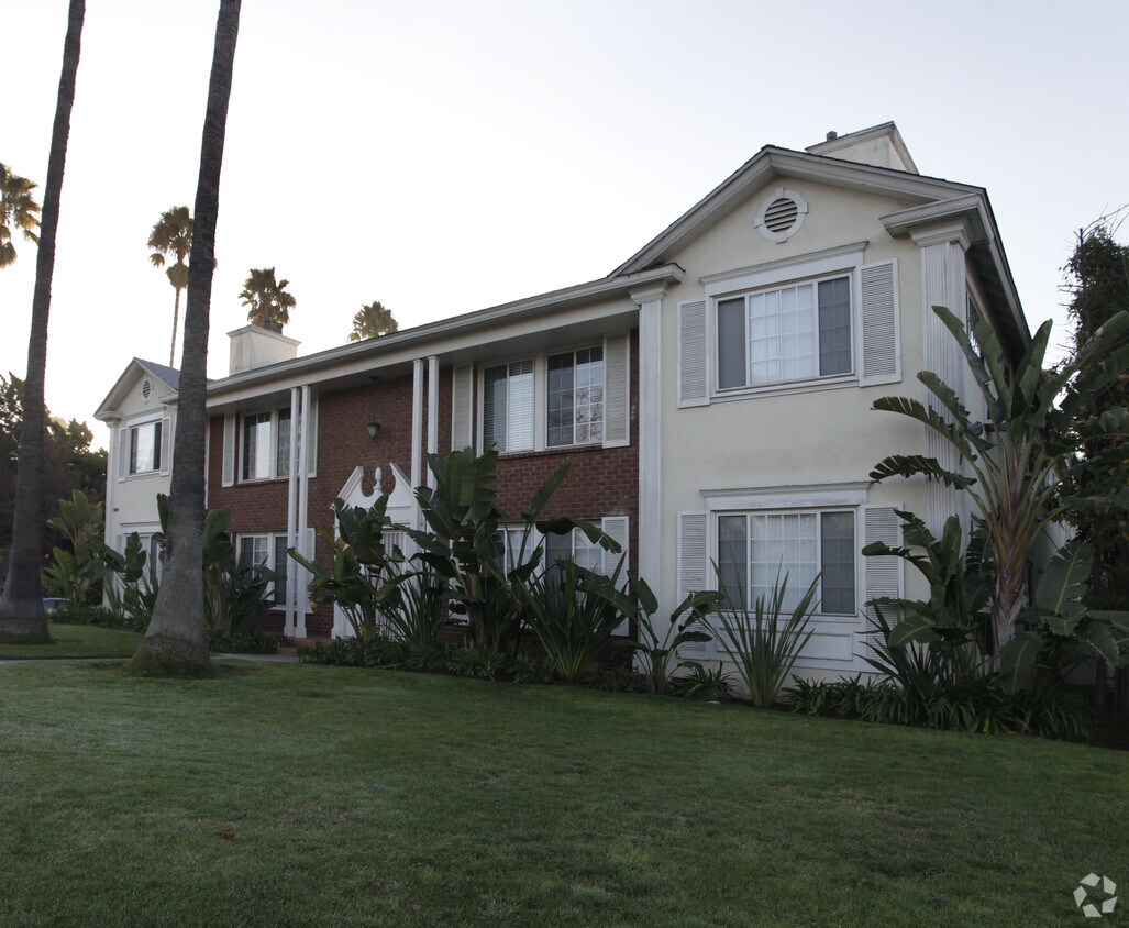 Foto del edificio - 12000 Moorpark St