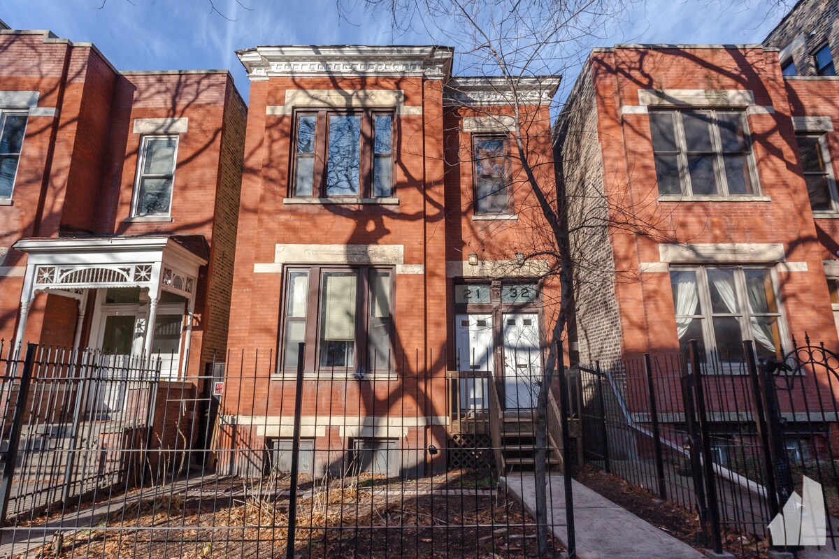 Primary Photo - 2133 W Potomac Ave