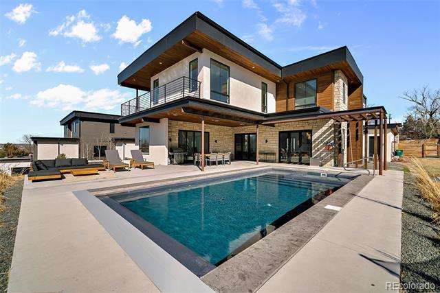 Building Photo - 3203 Hillside Dr