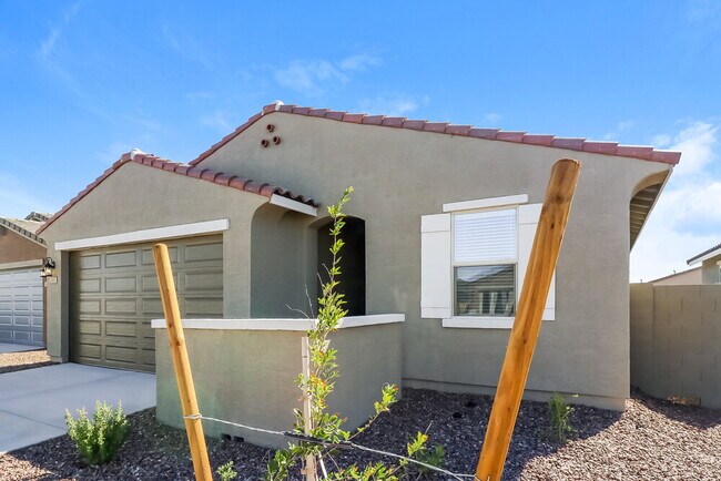 Building Photo - 5627 W Walatowa St