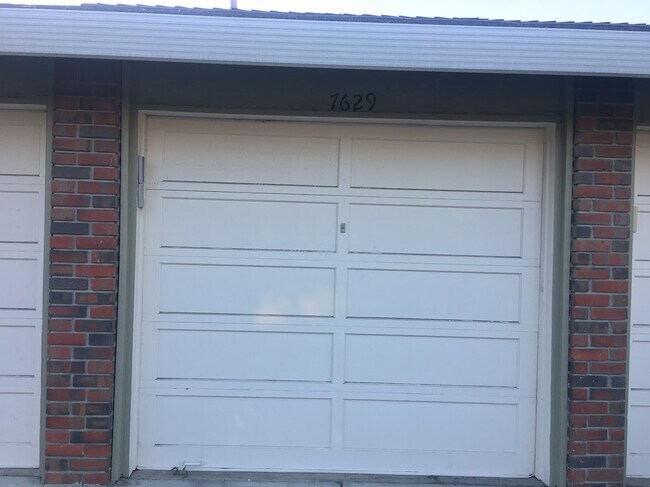 Building Photo - 7629 Arbor Creek Cir