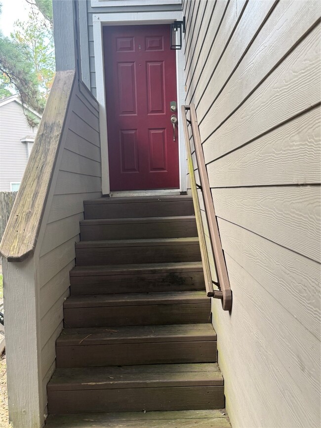 Building Photo - 70 Marble Rock Pl