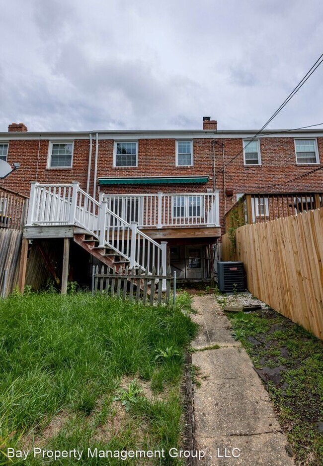 Building Photo - 3 br, 1.5 bath House - 1869 Edgewood Rd