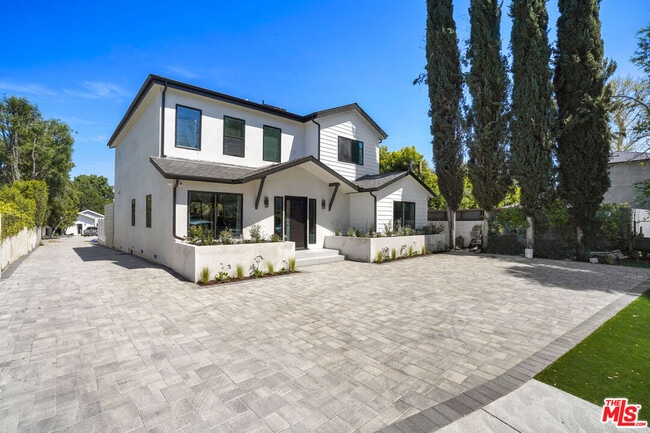 Building Photo - 5116 Otsego Ct