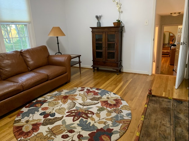 Sitting room - 10210 Epsilon Rd