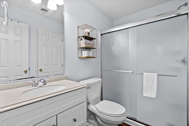 Foto del edificio - 1920 Bent Grass Dr