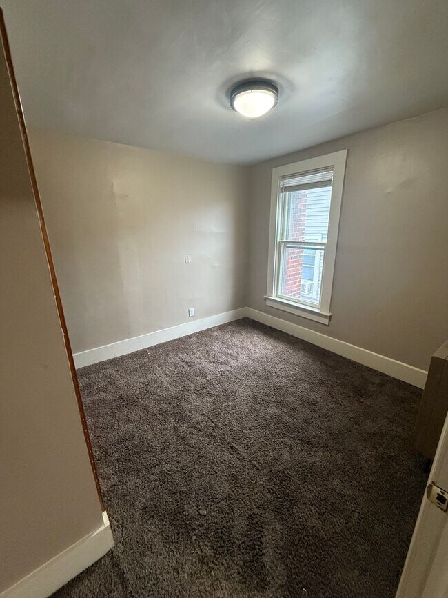 Foto del edificio - 1209 St Marys Ave