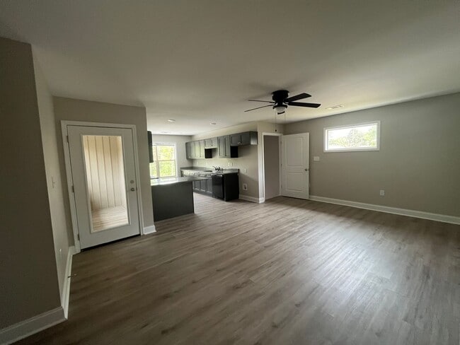 Building Photo - Jacksonville Duplex