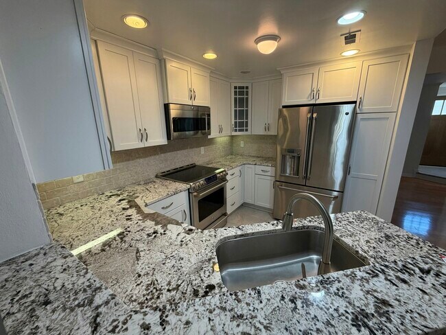 Foto del edificio - 2531 Back Acres Rd