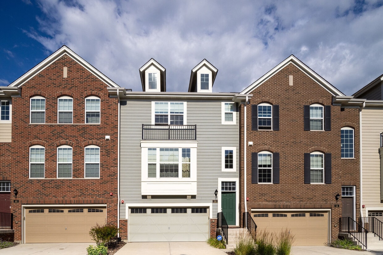 50 Marcel Ln, Schaumburg, IL 60194 Townhome Rentals in Schaumburg IL