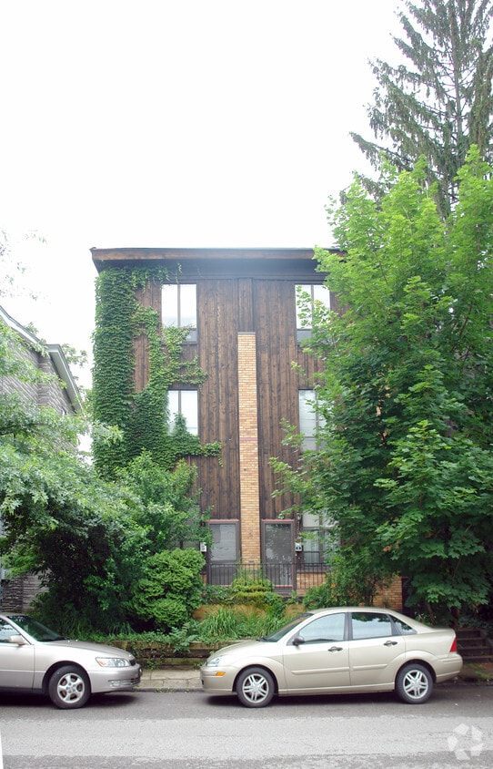 Building Photo - 706-708 Summerlea St