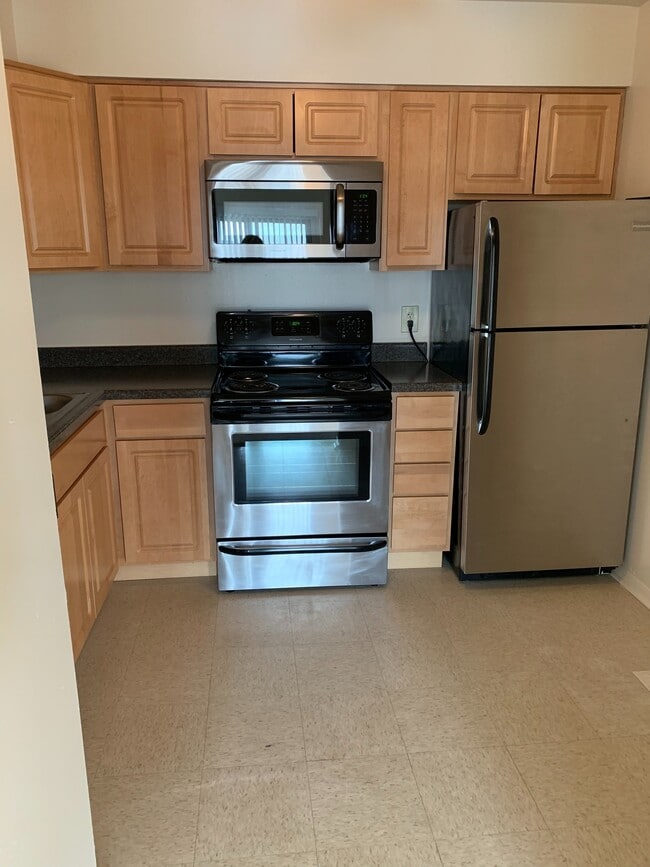 Upgraded Kitchens - Barberry Apartments